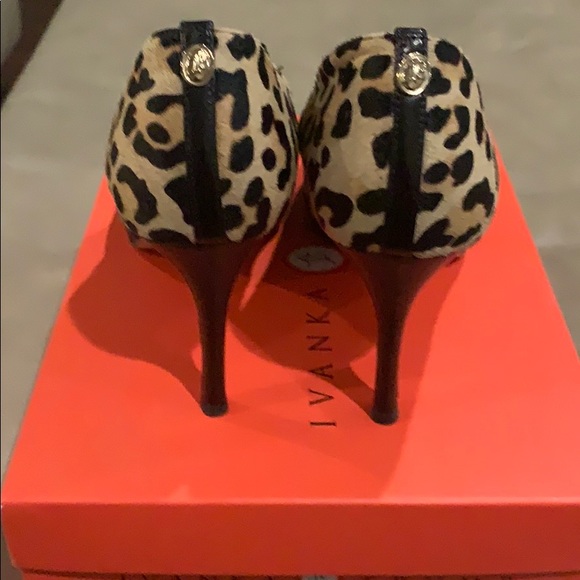 Shoes - Picture 3 of 4